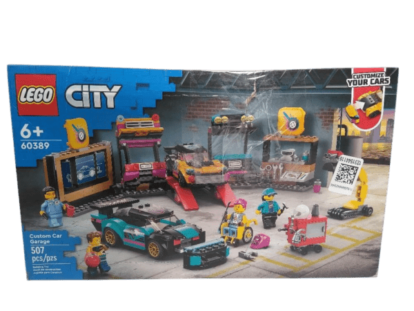 LEGO City Custom Car Garage 60389, DAMAGED PACKAGING