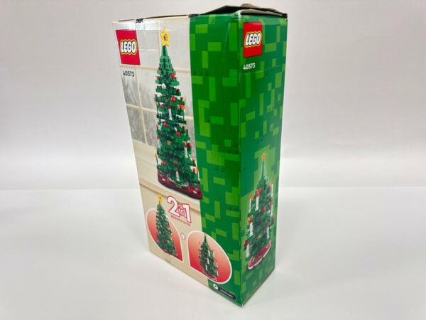 LEGO Christmas Tree 40573 - Image 3