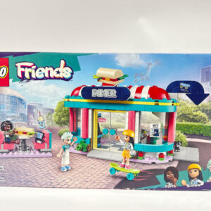 LEGO Friends Heartlake Serving 41728 DAMAGED BOX