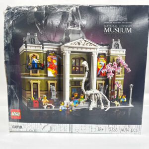Lego Icons 10326 - Natural History Museum DAMAGED BOX READ DESCRIPTION